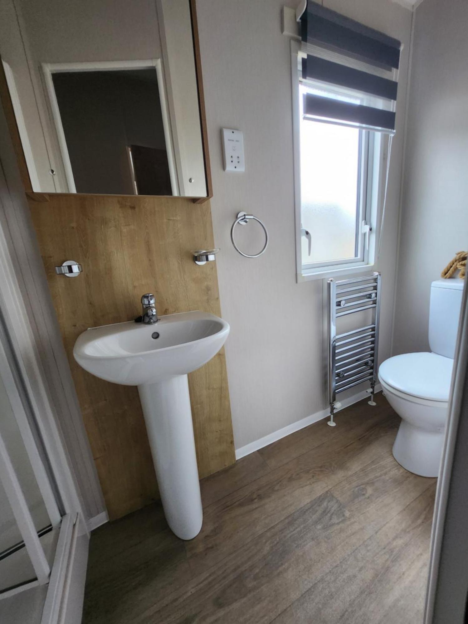 Dees Hot Tub Breaks At Tattershall Lakes Jet Ski 4 Luaran gambar