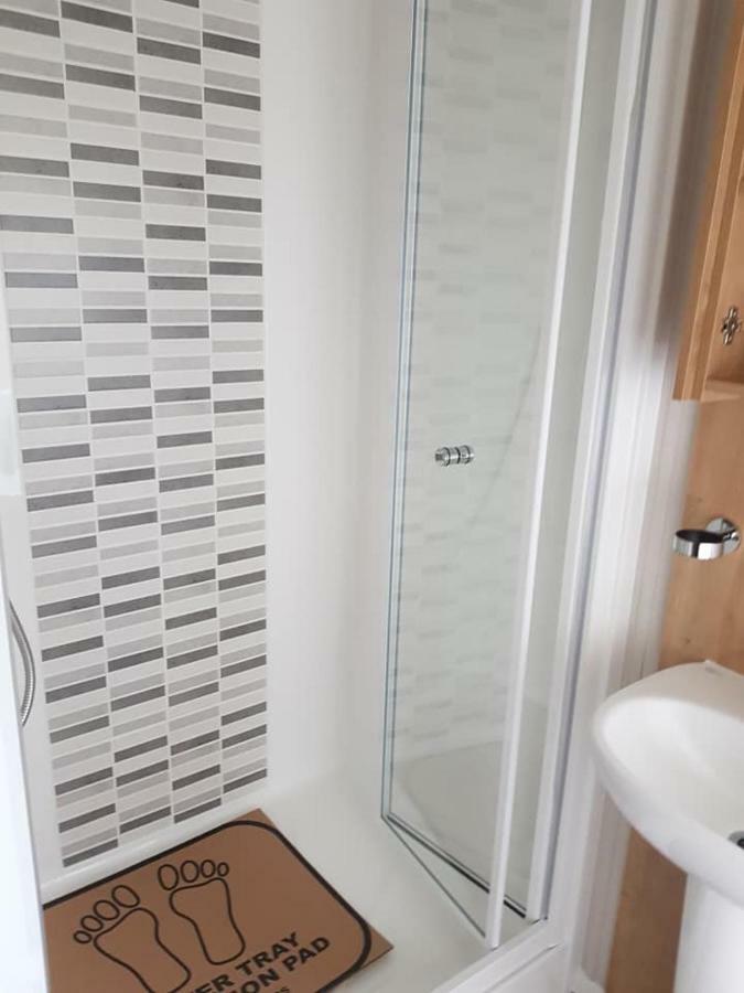 Dees Hot Tub Breaks At Tattershall Lakes Jet Ski 4 Luaran gambar